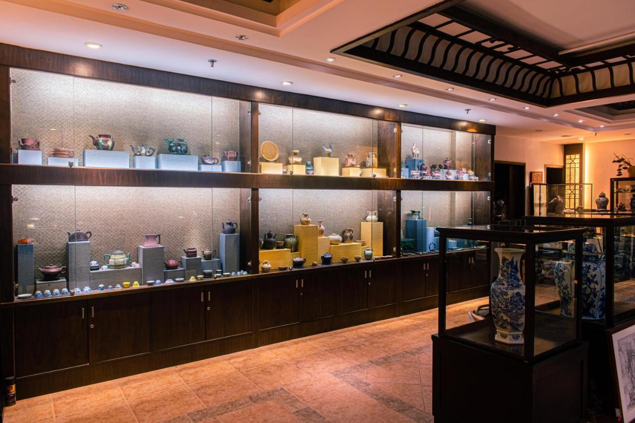 Hotel Aroma Tea House Former Jing Guan Ming Lou Museum 5*
